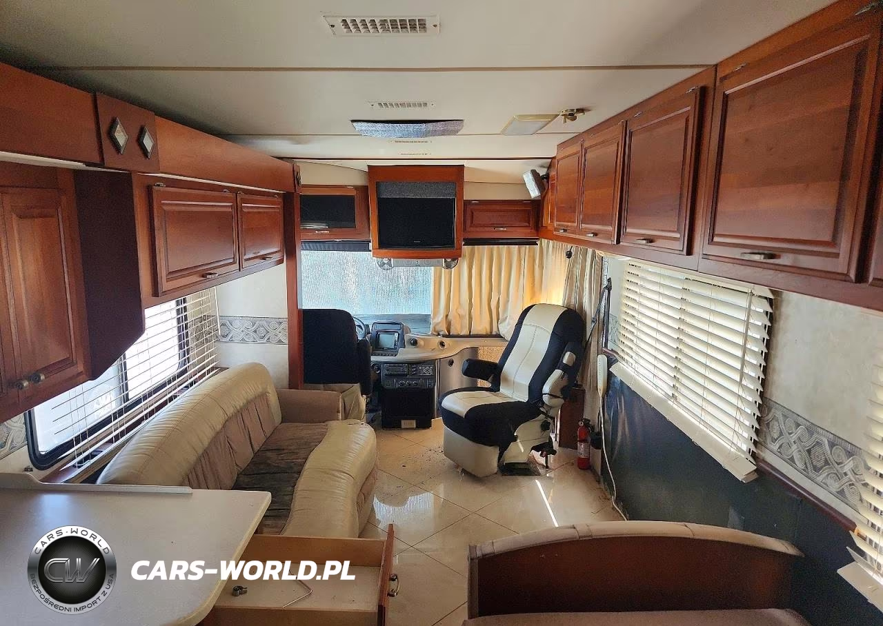 2005 Fleetwood Revolution Rv VIN:4UZAAHDC85CU04864 - 5