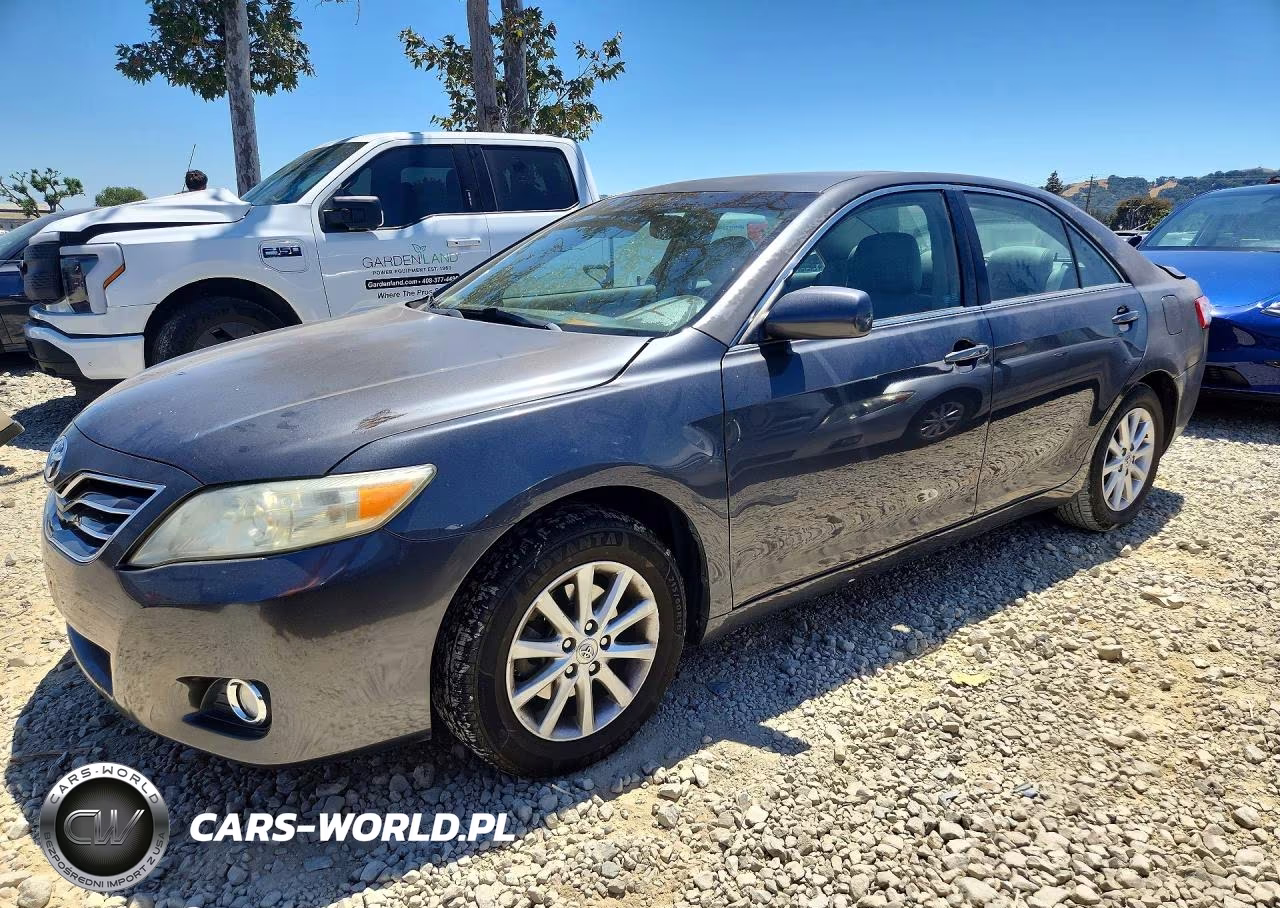 2011 Toyota Camry Xle V6 – zdjęcie 1 z 12