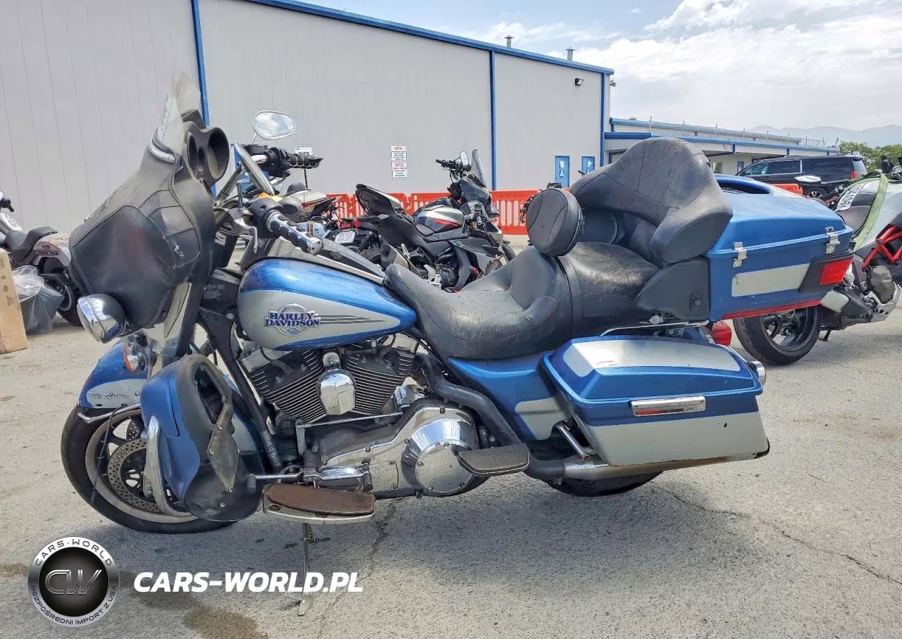 2006 Harley-Davidson Flhtcui VIN:1HD1FCW356Y665880 - 3