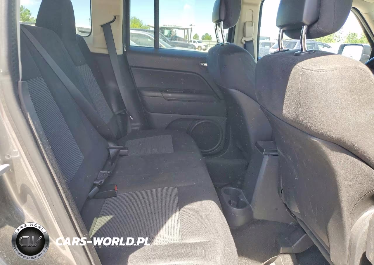 2012 Jeep Patriot Latitude VIN:1C4NJPFA2CD690262 - 11