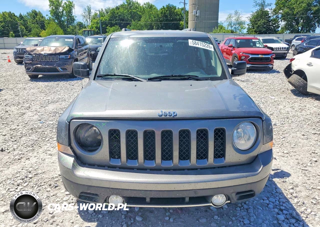 2012 Jeep Patriot Latitude VIN:1C4NJPFA2CD690262 - 5
