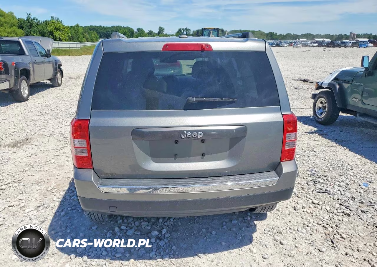 2012 Jeep Patriot Latitude VIN:1C4NJPFA2CD690262 - 6