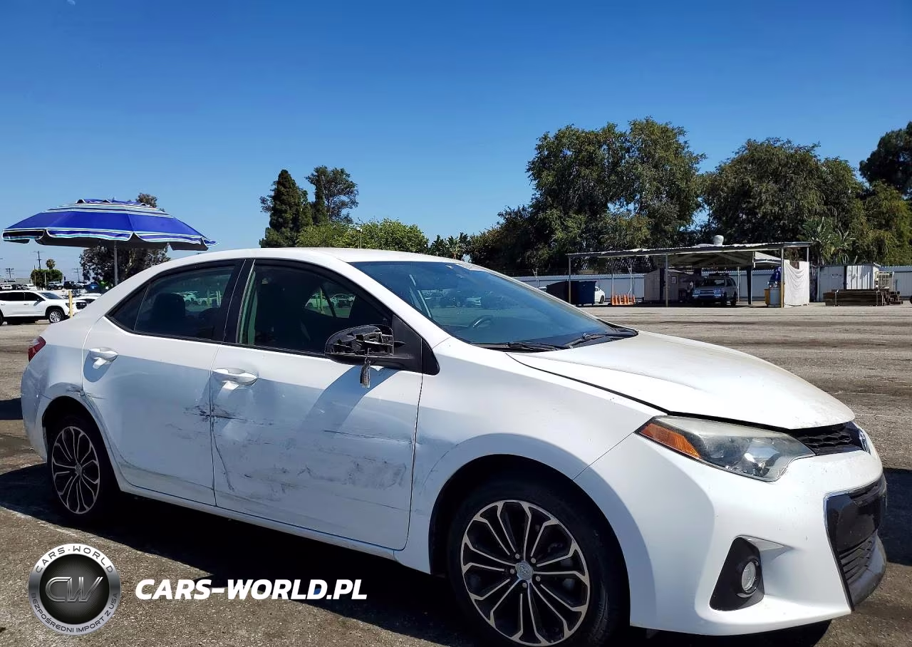 2015 Toyota Corolla S Plus VIN:5YFBURHE5FP350143 - 4