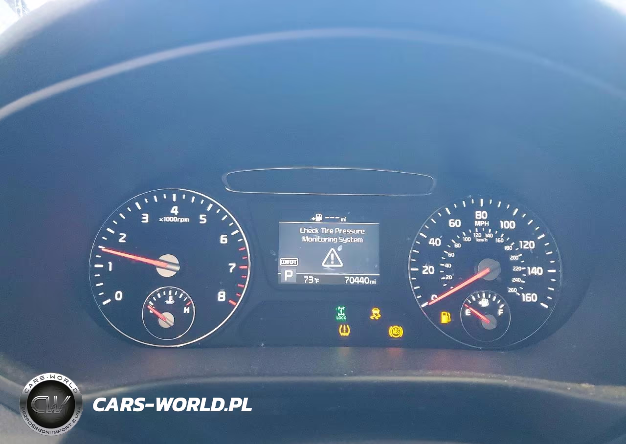 2019 Kia Sorento Lx VIN:5XYPGDA37KG574862 - 9