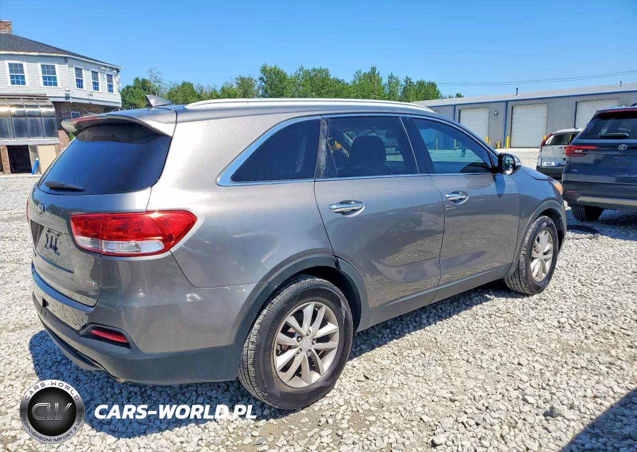 2016 Kia Sorento Lx VIN:5XYPG4A35GG076814 - 3