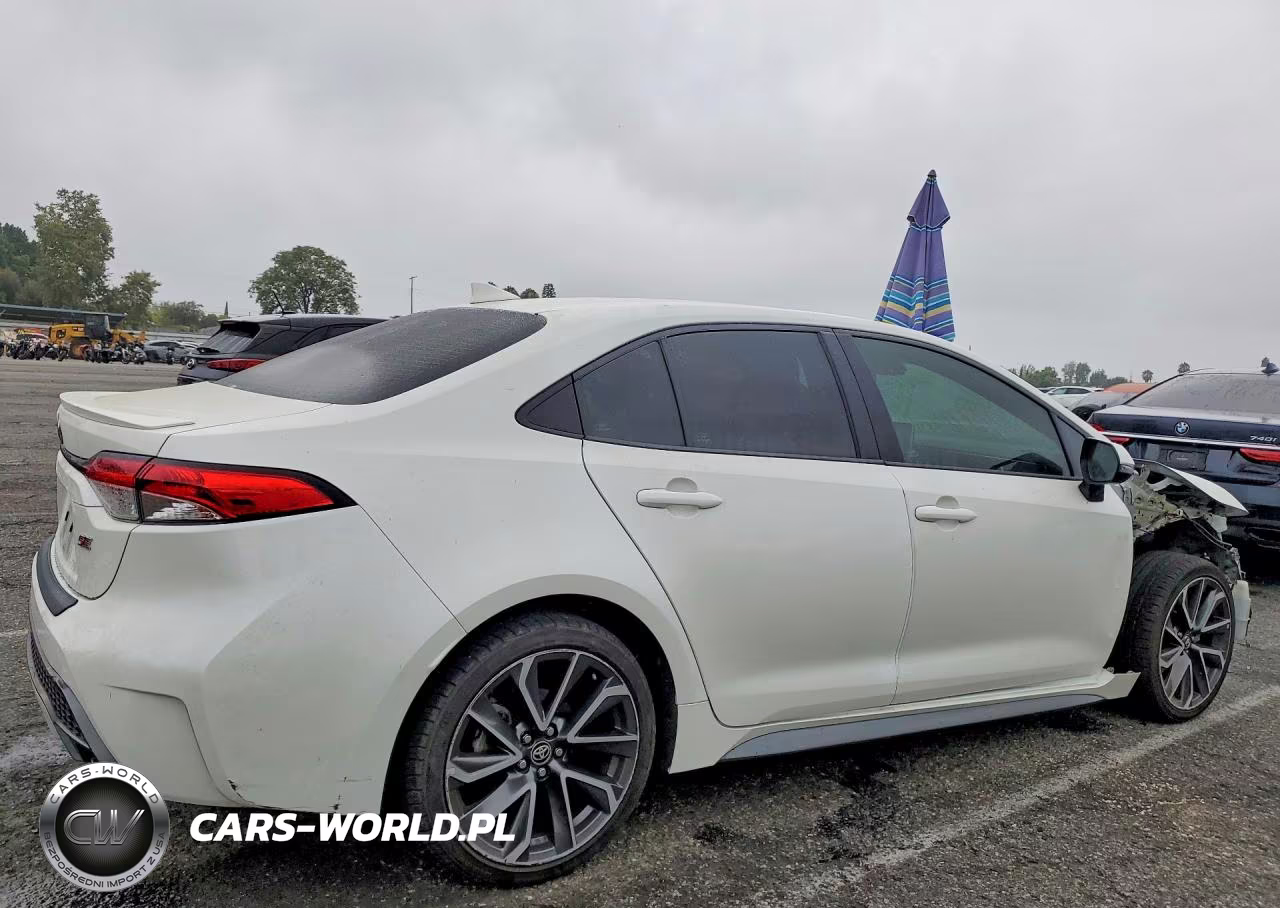 2020 Toyota Corolla Se VIN:5YFS4RCE8LP049904 - 3