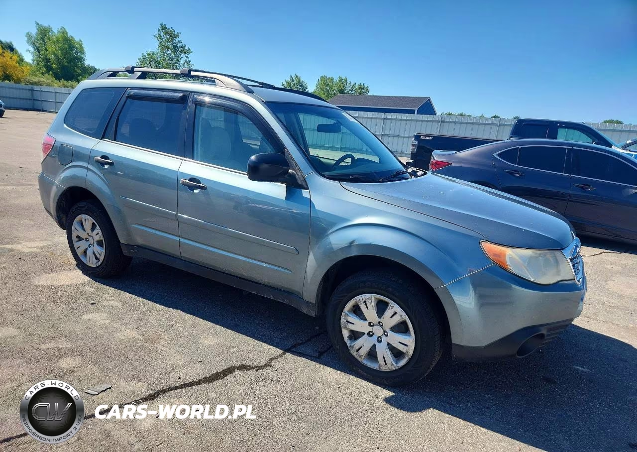 2010 Subaru Forester Xs VIN:JF2SH6BC6AH779811 - 4