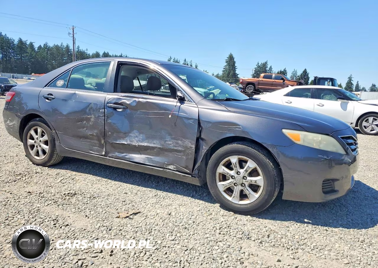 2011 Toyota Camry Le VIN:4T4BF3EK0BR184369 - 4