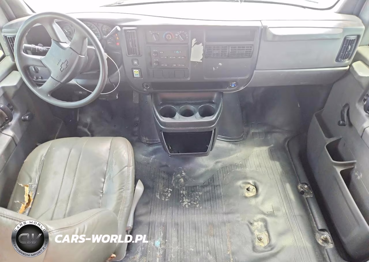 2006 Chevrolet Express G2500 VIN:1GCGG25V761153777 - 8