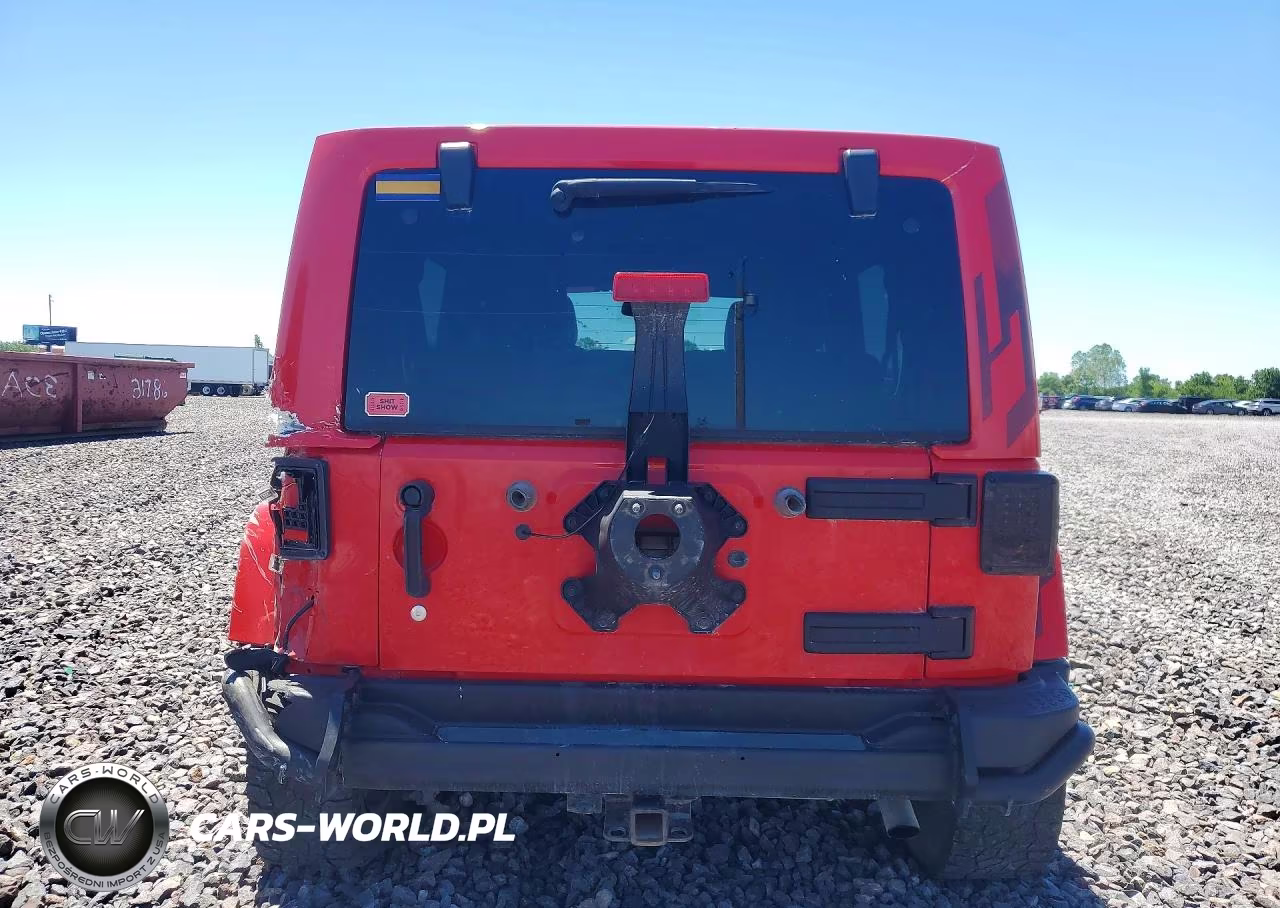 2017 Jeep Wrangler Unlimited Sahara VIN:1C4BJWEG4HL569961 - 6