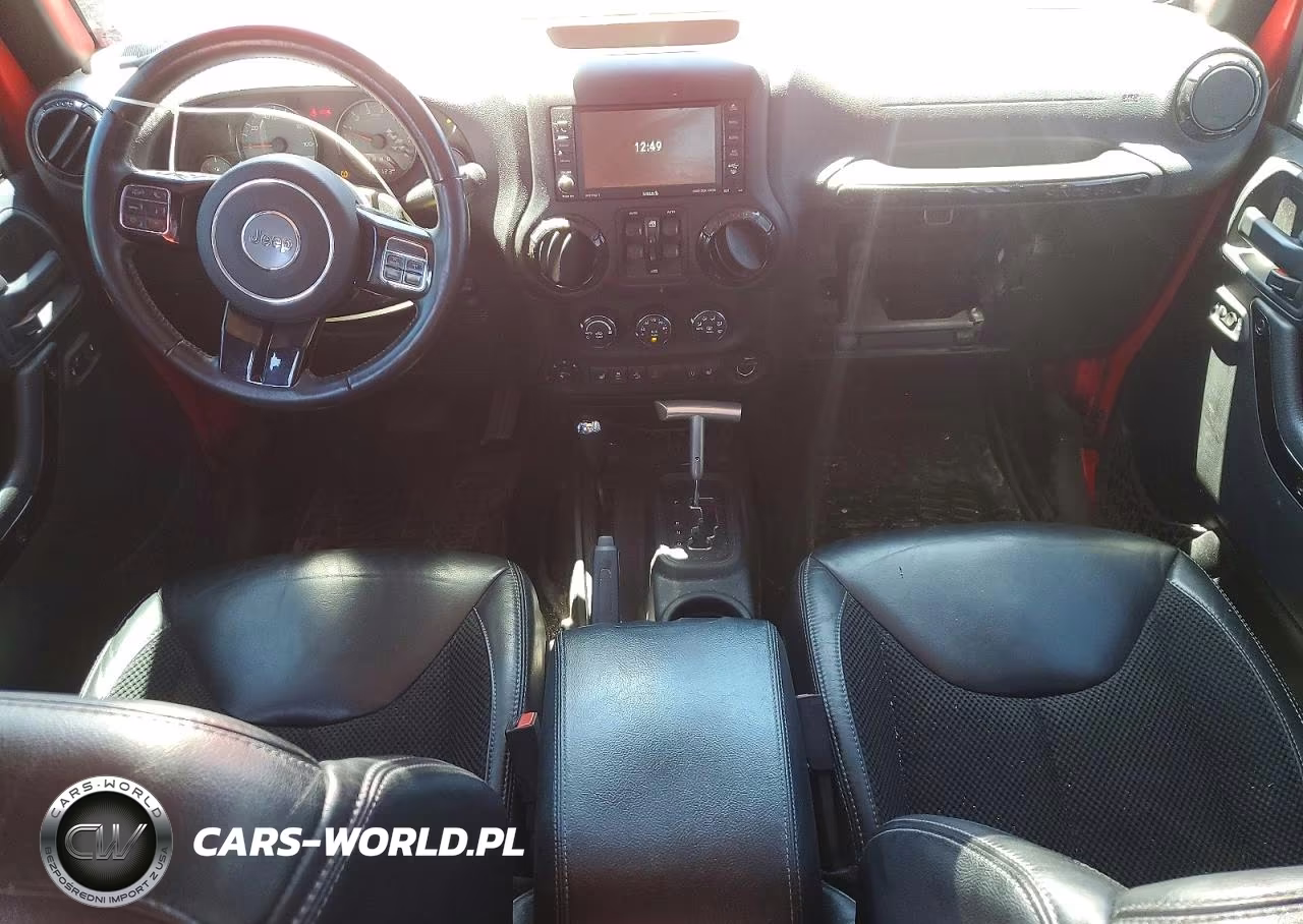 2017 Jeep Wrangler Unlimited Sahara VIN:1C4BJWEG4HL569961 - 8
