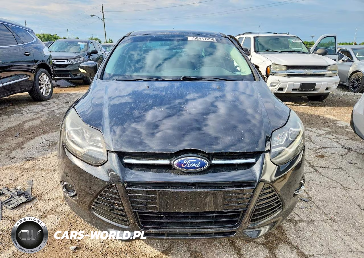 2014 Ford Focus Titanium VIN:1FADP3J2XEL107177 - 5