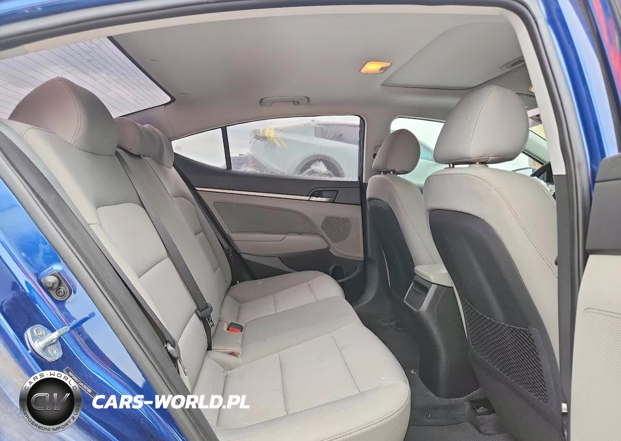 2018 Hyundai Elantra Value Edition VIN:5NPD84LF5JH392589 - 10
