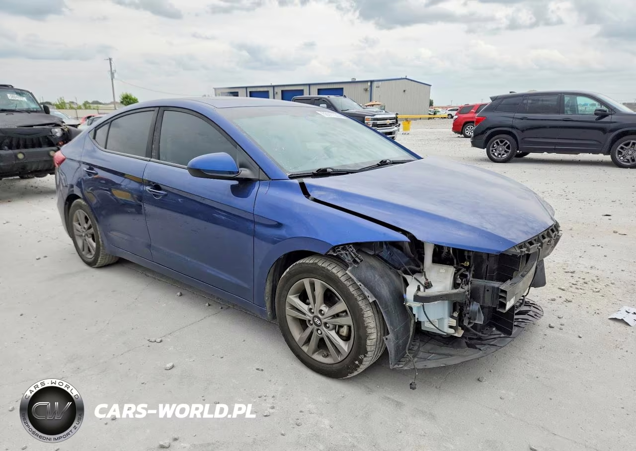 2018 Hyundai Elantra Value Edition VIN:5NPD84LF5JH392589 - 4