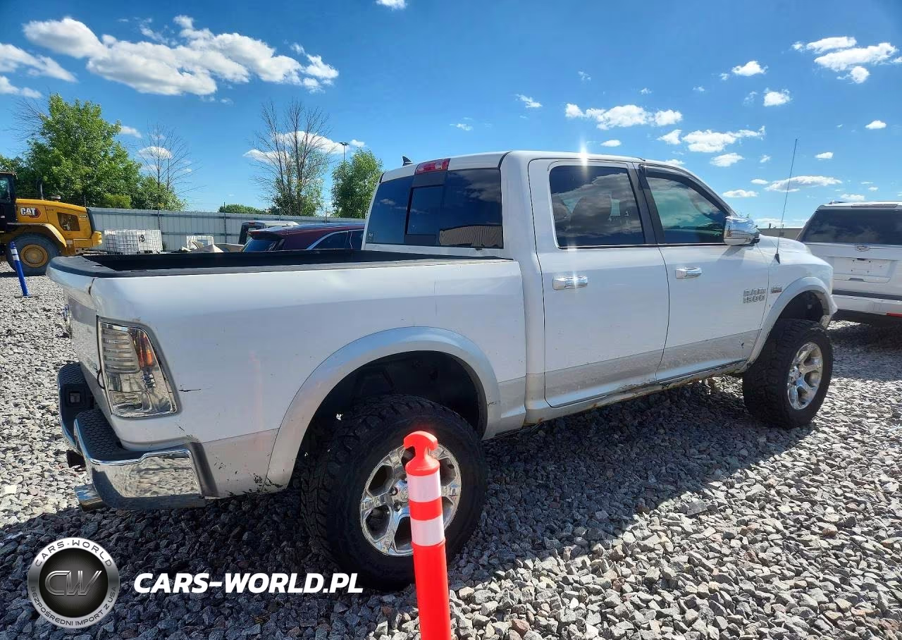 2015 Ram 1500 Laramie VIN:1C6RR7NT5FS767050 - 3