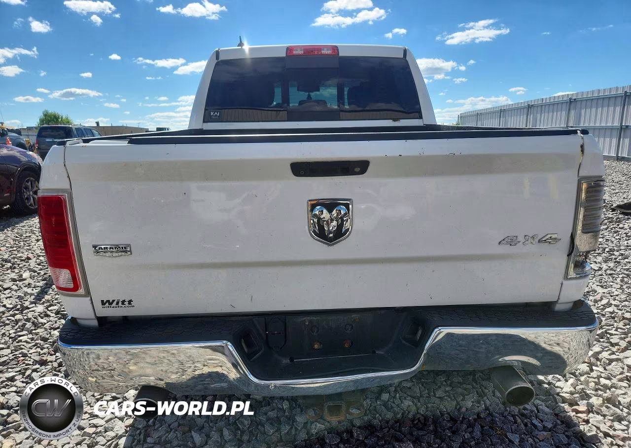 2015 Ram 1500 Laramie VIN:1C6RR7NT5FS767050 - 6