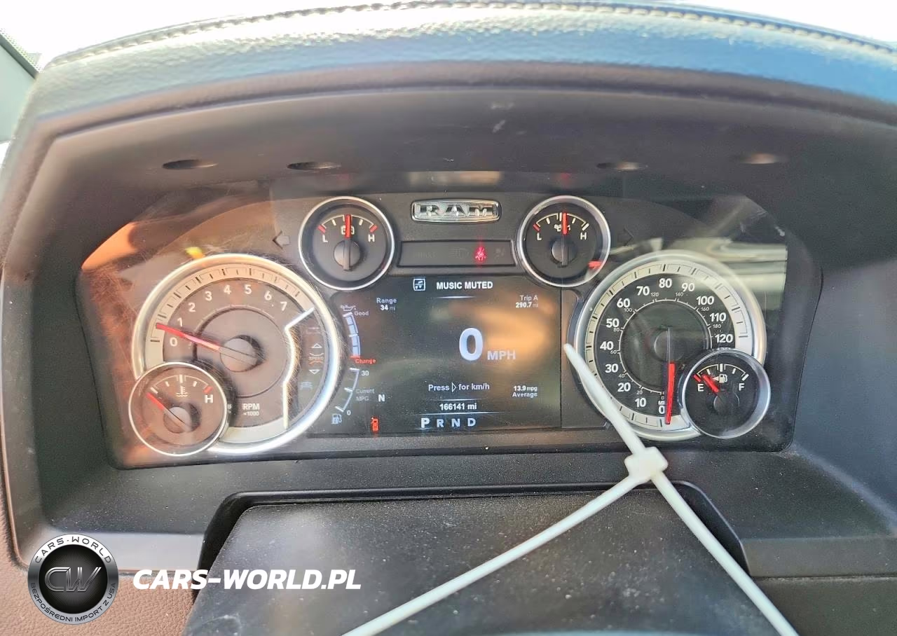 2015 Ram 1500 Laramie VIN:1C6RR7NT5FS767050 - 9