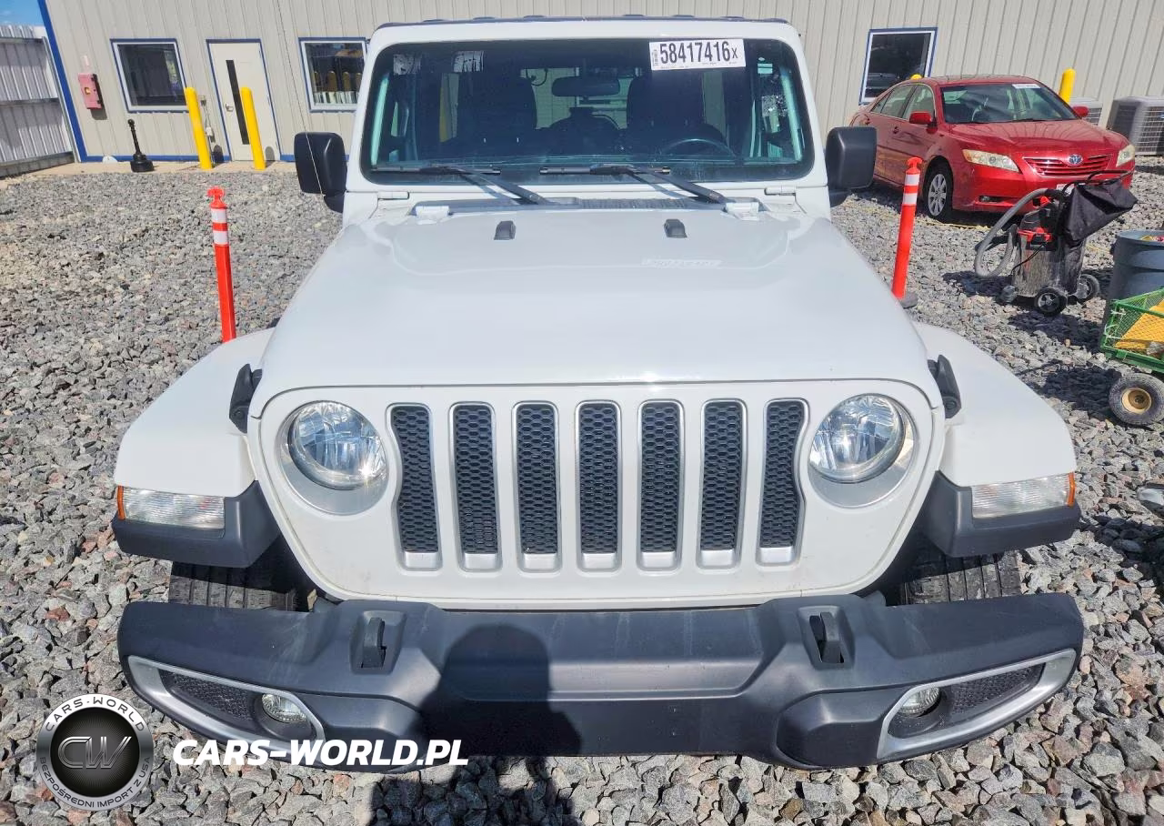 2020 Jeep Wrangler Unlimited Sahara VIN:1C4HJXEN5LW230115 - 5