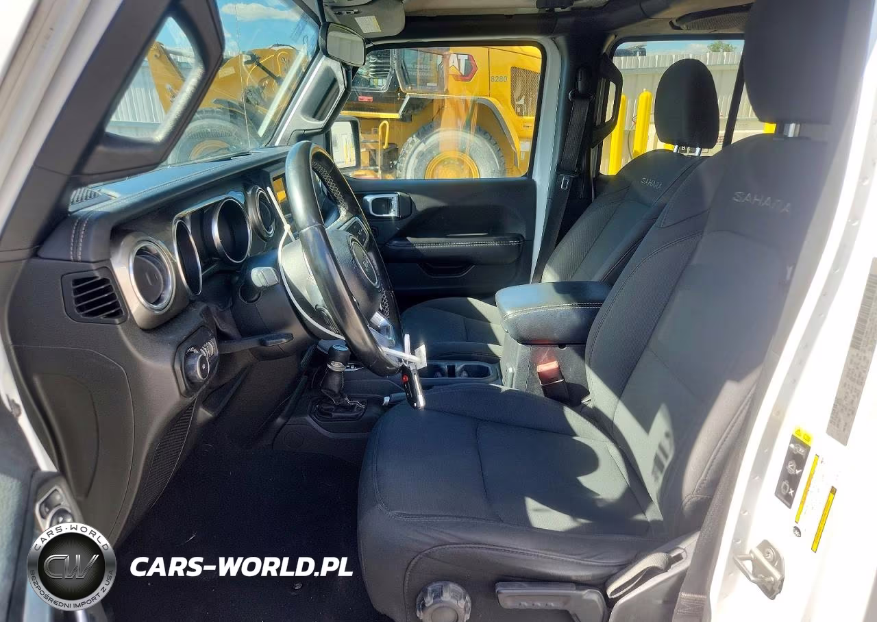 2020 Jeep Wrangler Unlimited Sahara VIN:1C4HJXEN5LW230115 - 7