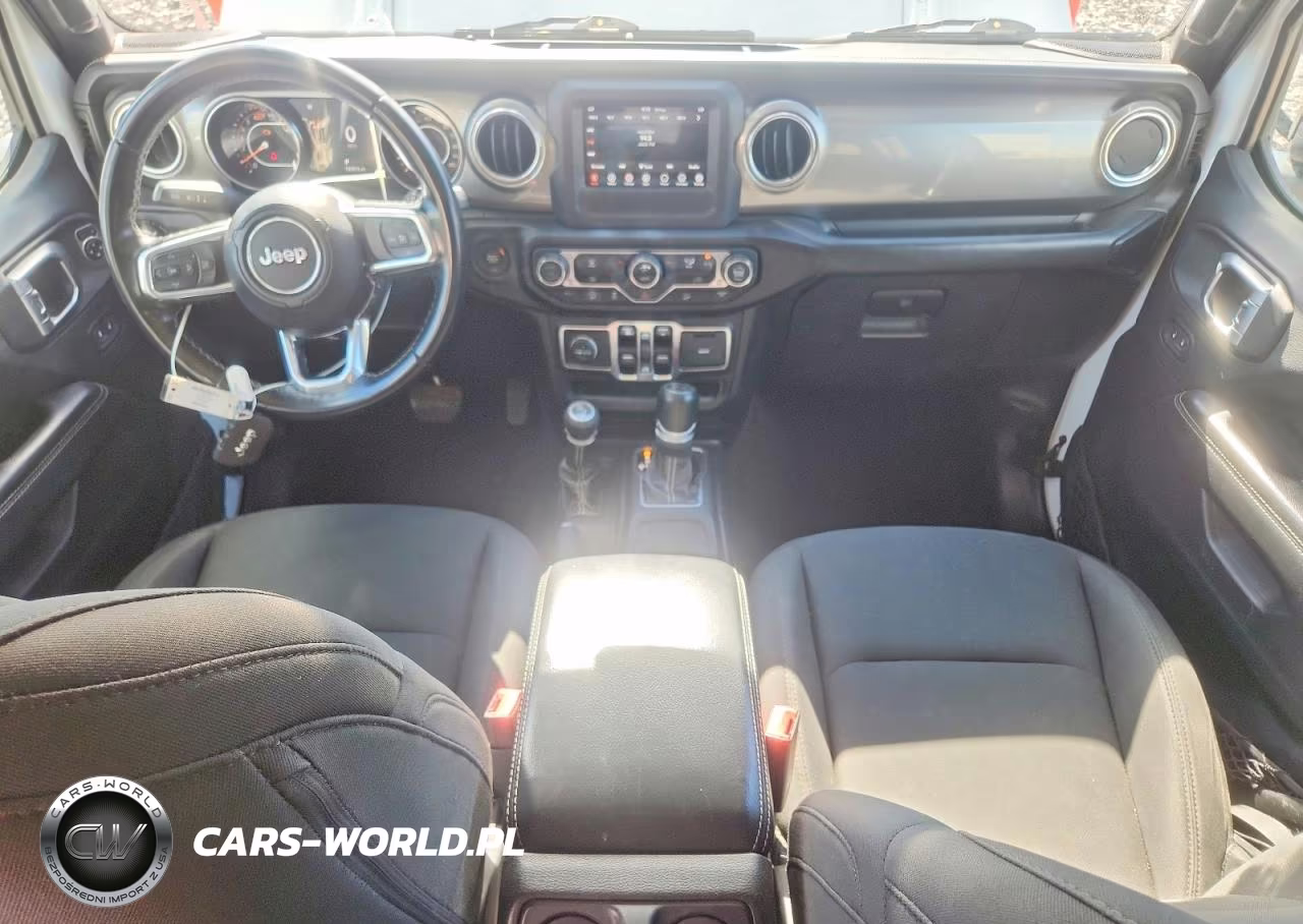 2020 Jeep Wrangler Unlimited Sahara VIN:1C4HJXEN5LW230115 - 8
