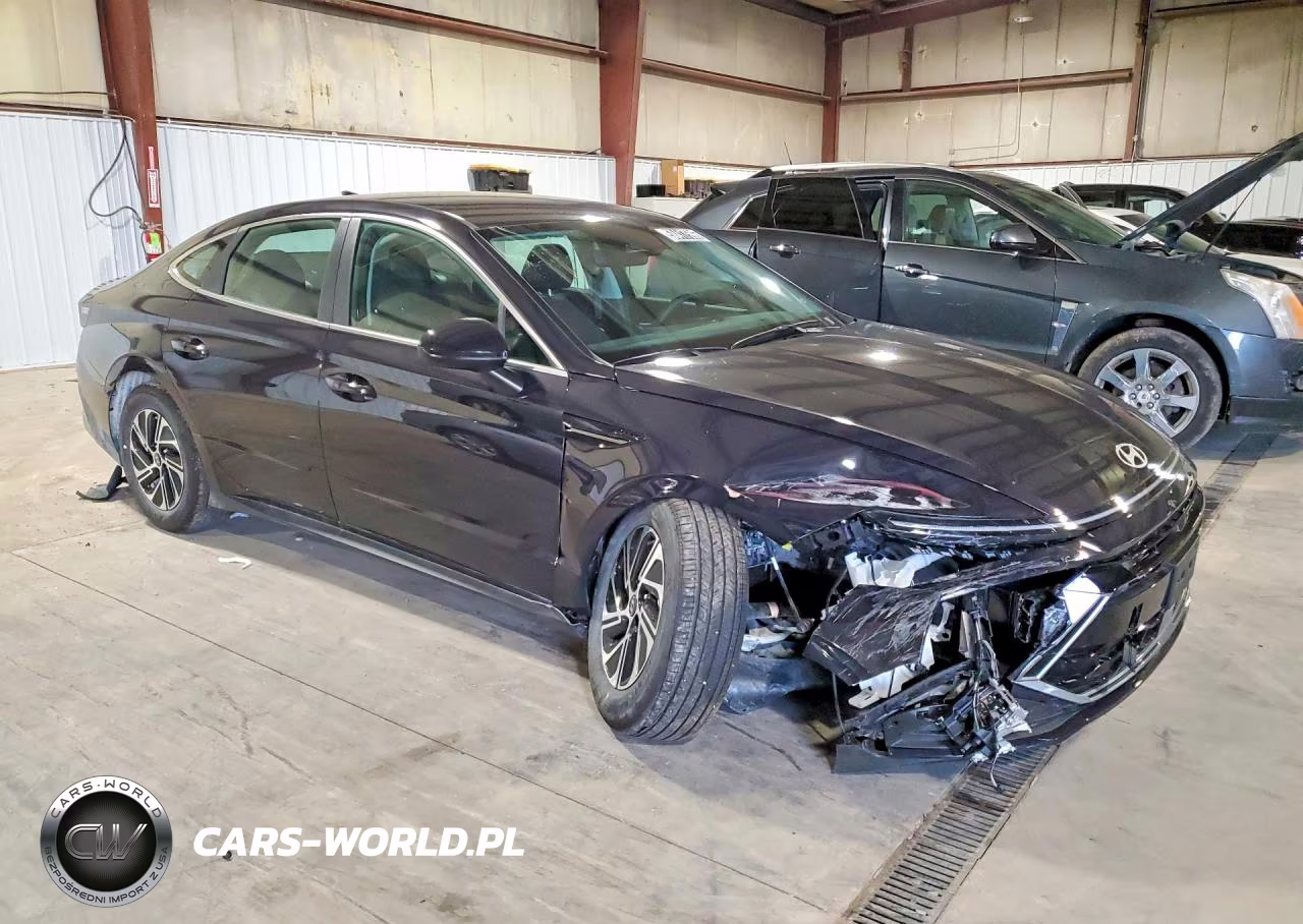 2026 Hyundai Sonata Hybrid Blue VIN:KMHL24JJ0TA168317 - 4