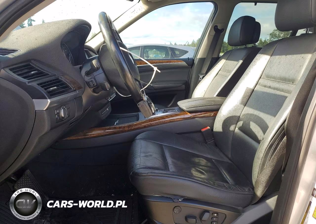 2012 BMW X5 xDrive35I VIN:5UXZV4C57CL747622 - 7