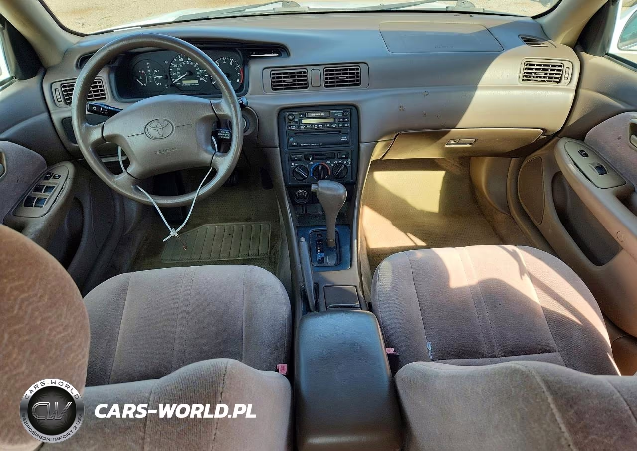 1999 Toyota Camry Le VIN:4T1BG28K7XU889481 - 8