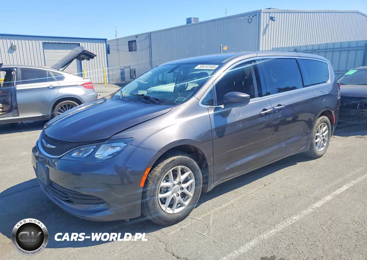 2020 Chrysler Voyager Lx