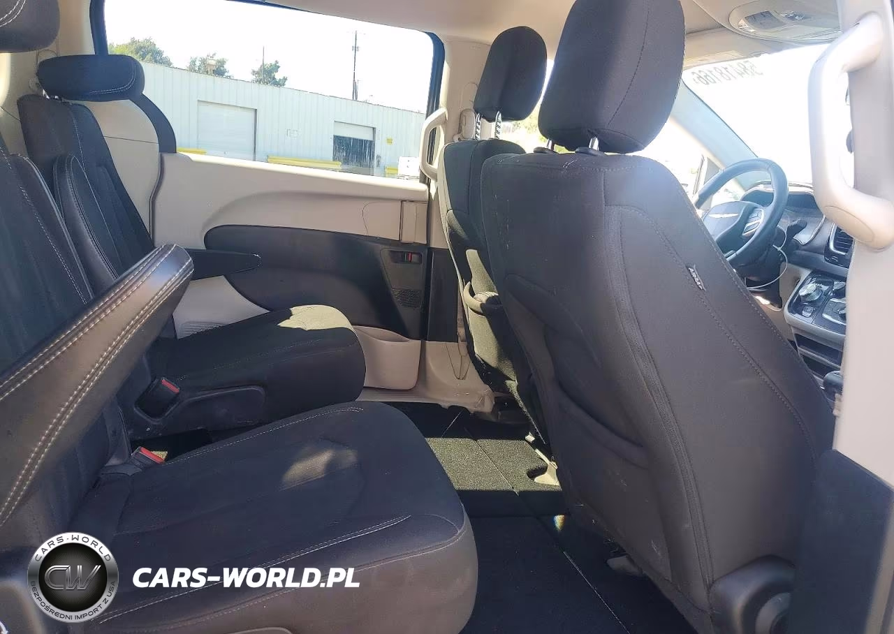 2020 Chrysler Voyager Lx VIN:2C4RC1CGXLR249123 - 10