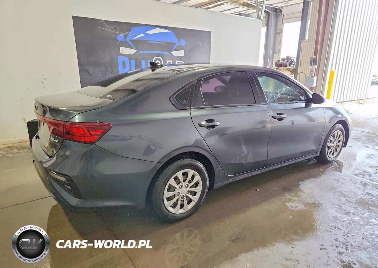 2021 Kia Forte Fe VIN:3KPF24AD7ME320667 - 3