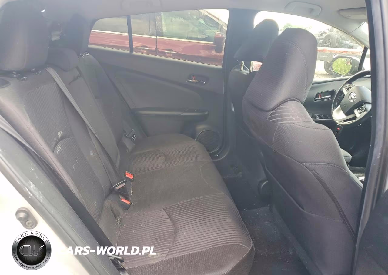 2016 Toyota Prius Three VIN:JTDKARFU7G3002244 - 10