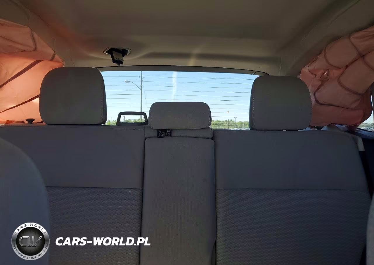 2016 Subaru Forester 2.5I Premium VIN:JF2SJADC0GH469313 - 10
