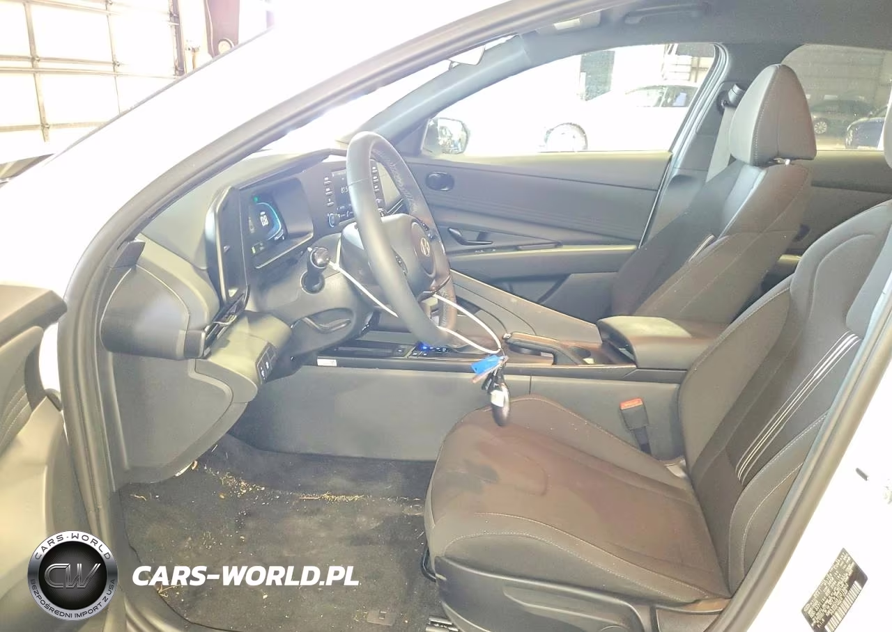 2026 Hyundai Elantra Sel Sport VIN:KMHLM4DG5TU218802 - 7