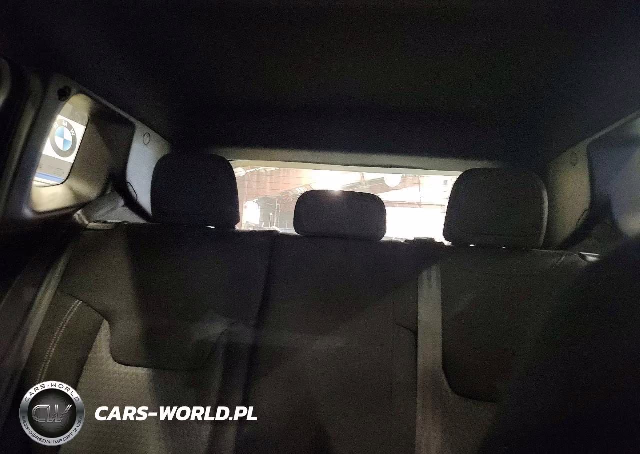 2021 Jeep Renegade Latitude VIN:ZACNJDBB9MPM47920 - 10
