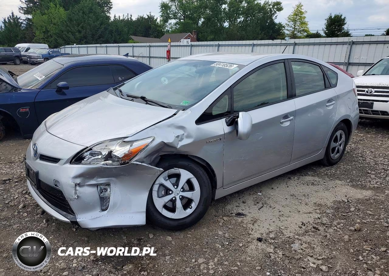 2013 Toyota Prius Two – zdjęcie 1 z 12