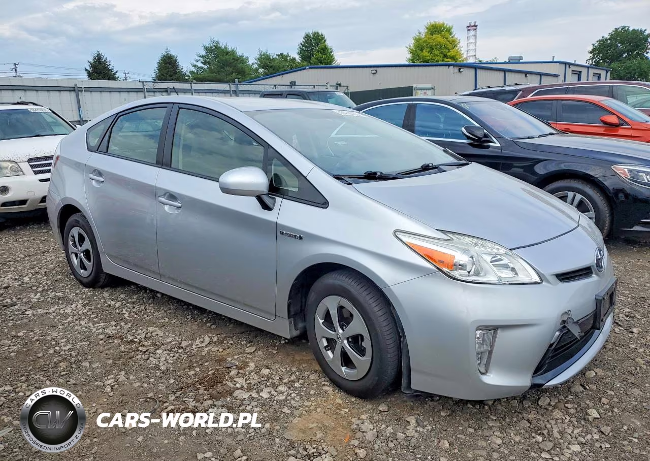 2013 Toyota Prius Two VIN:JTDKN3DU9D1712242 - 4