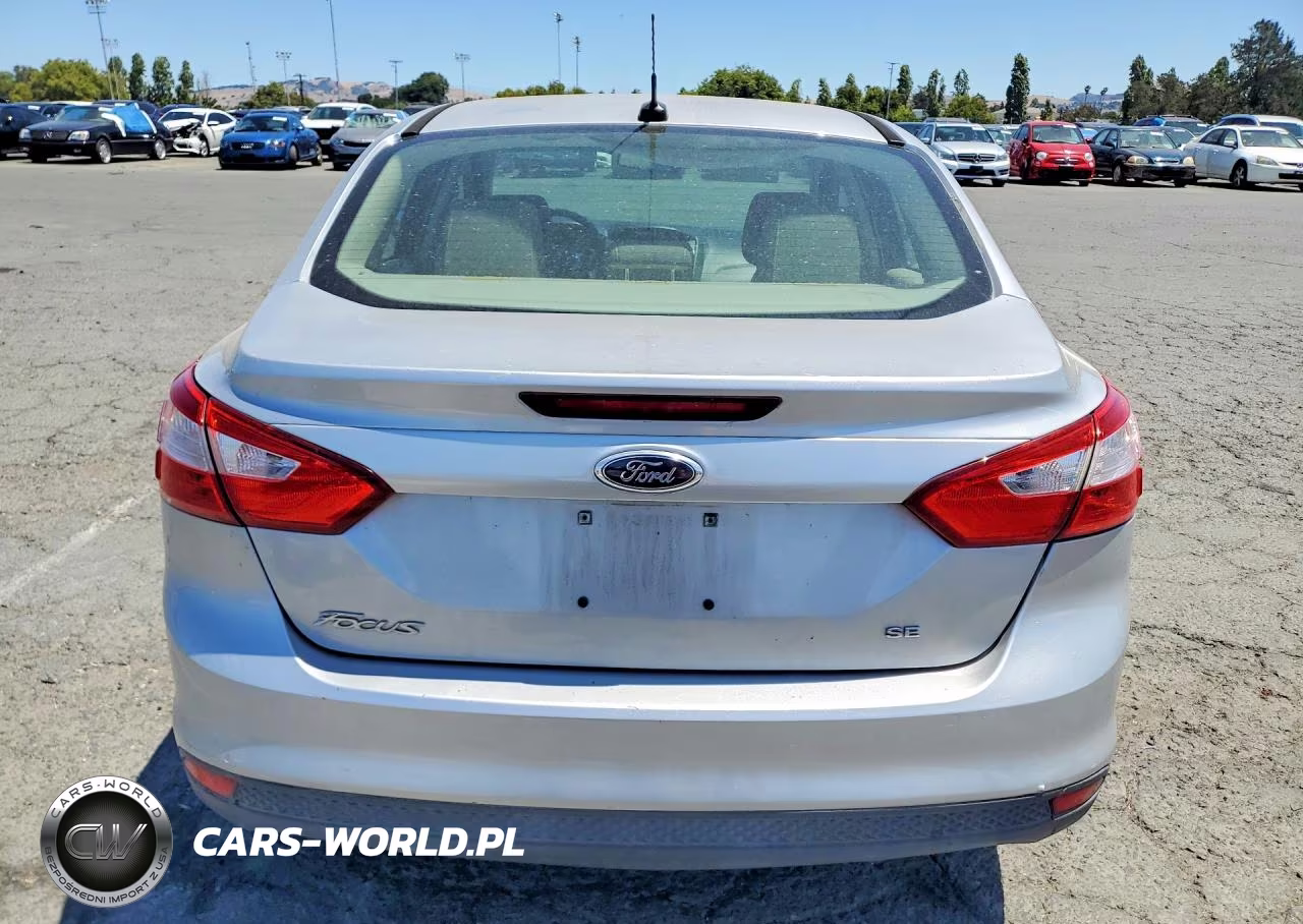 2012 Ford Focus Se VIN:1FAHP3F2XCL108451 - 6