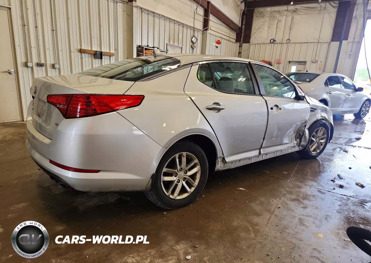 2013 Kia Optima Lx VIN:5XXGM4A79DG259452 - 3