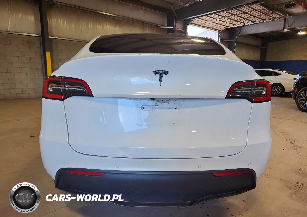 2021 Tesla Model Y VIN:5YJYGDED2MF109150 - 6