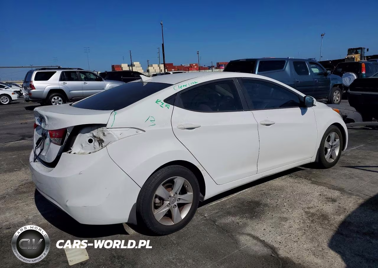 2013 Hyundai Elantra Gls VIN:5NPDH4AE7DH287390 - 3