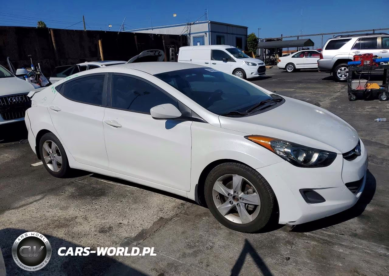 2013 Hyundai Elantra Gls VIN:5NPDH4AE7DH287390 - 4