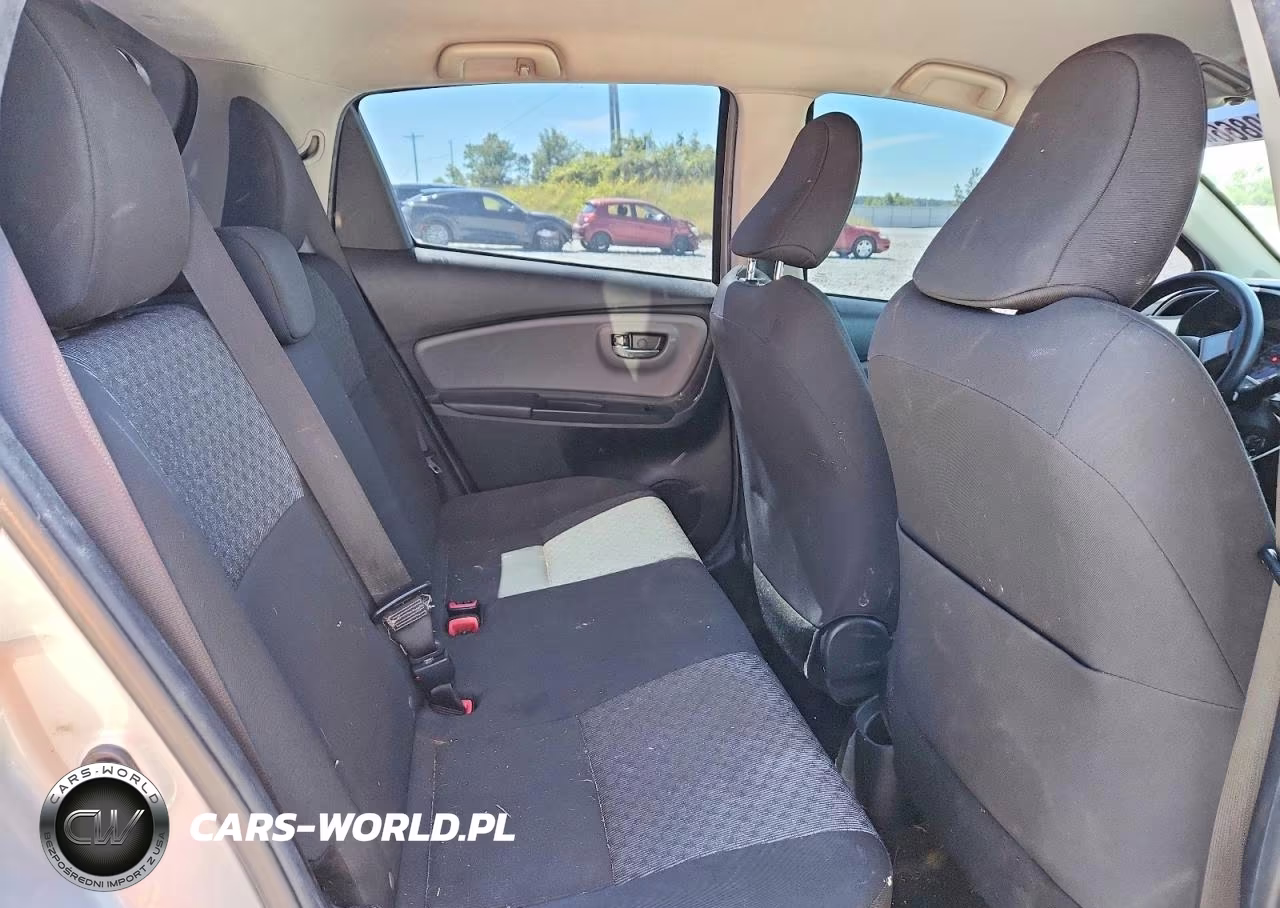 2015 Toyota Yaris 5-Door Le VIN:VNKKTUD39FA024531 - 10