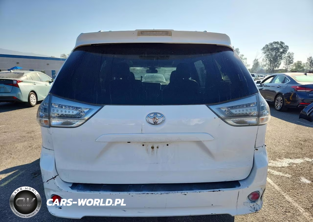 2019 Toyota Sienna Se 8-Passenger VIN:5TDXZ3DCXKS975549 - 6