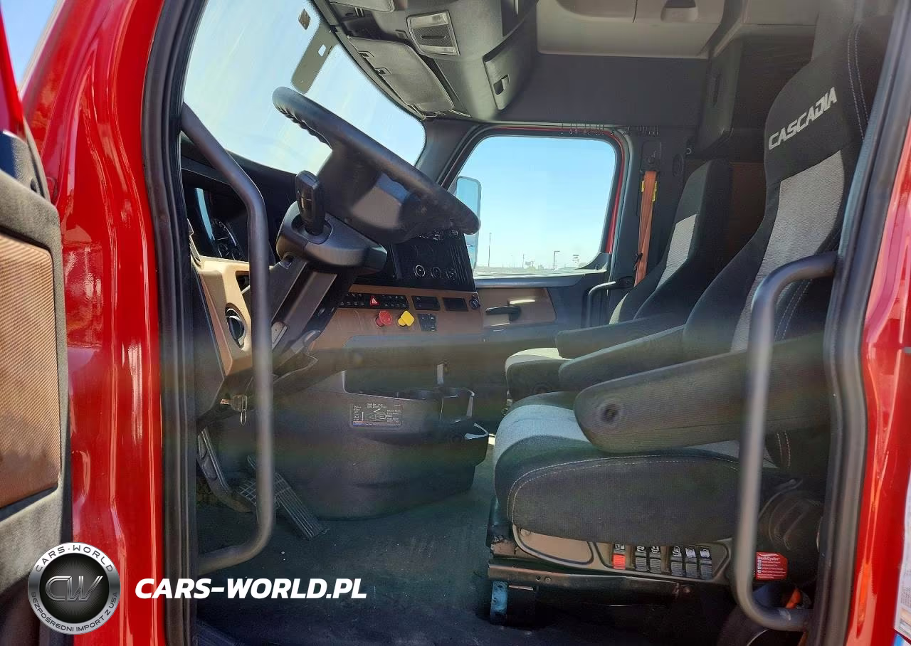 2019 Freightliner Cascadia 126 Semi Truck VIN:3AKJHHDR0KSKC2360 - 7