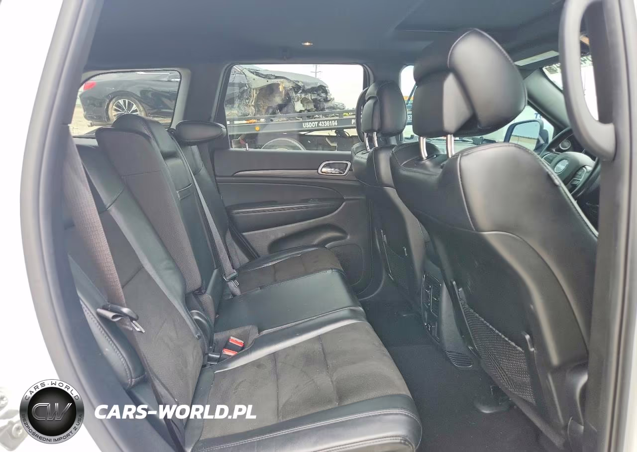 2020 Jeep Grand Cherokee Laredo VIN:1C4RJFAGXLC319640 - 10