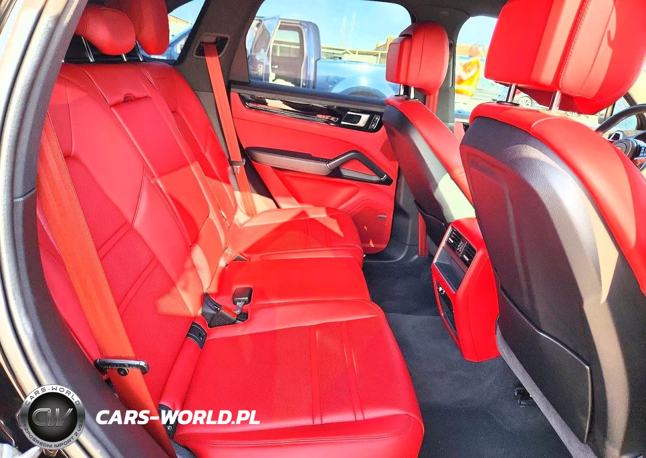 2022 Porsche Cayenne VIN:WP1AA2AY2NDA05412 - 10