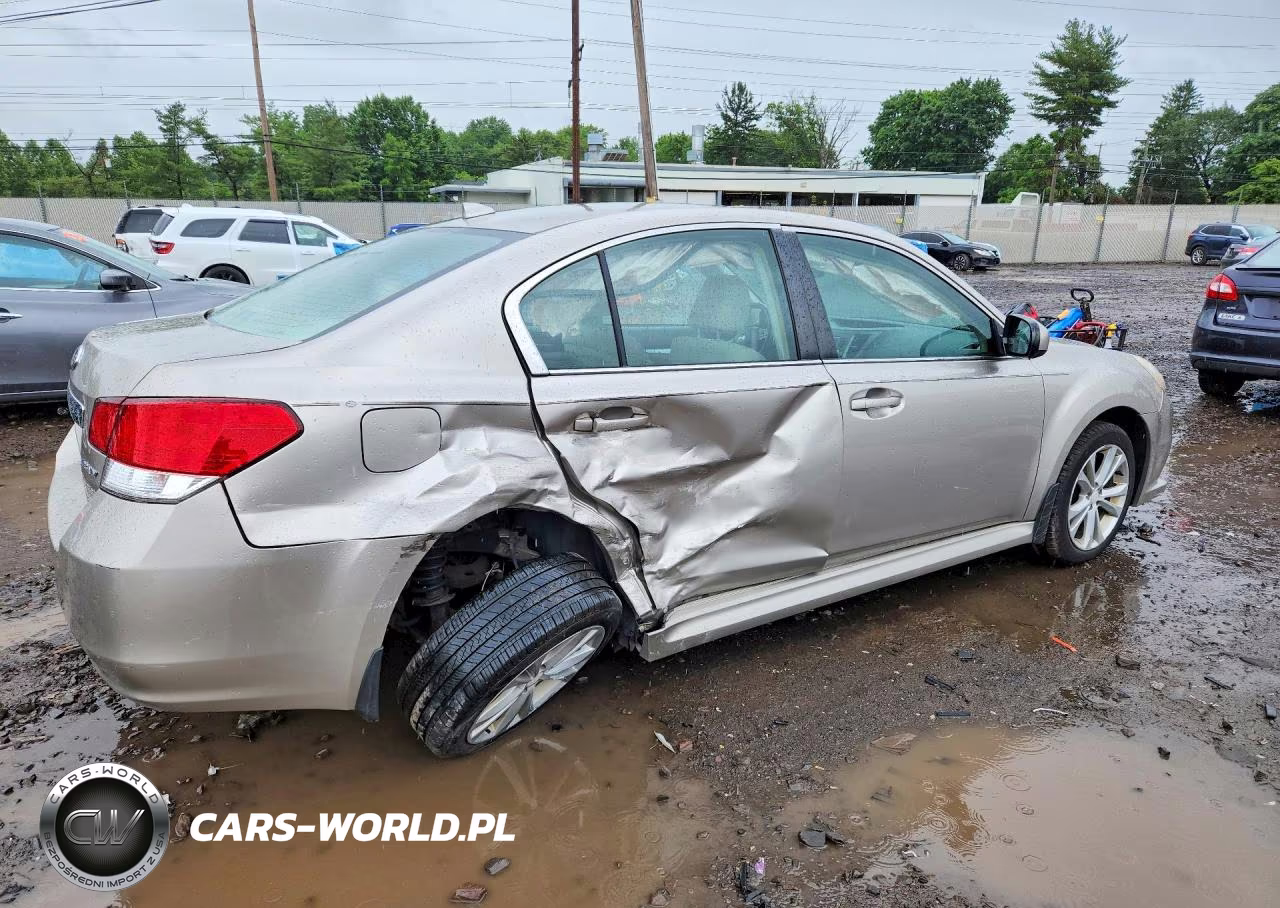 2014 Subaru Legacy 2.5I Premium VIN:4S3BMBC64E3033422 - 3