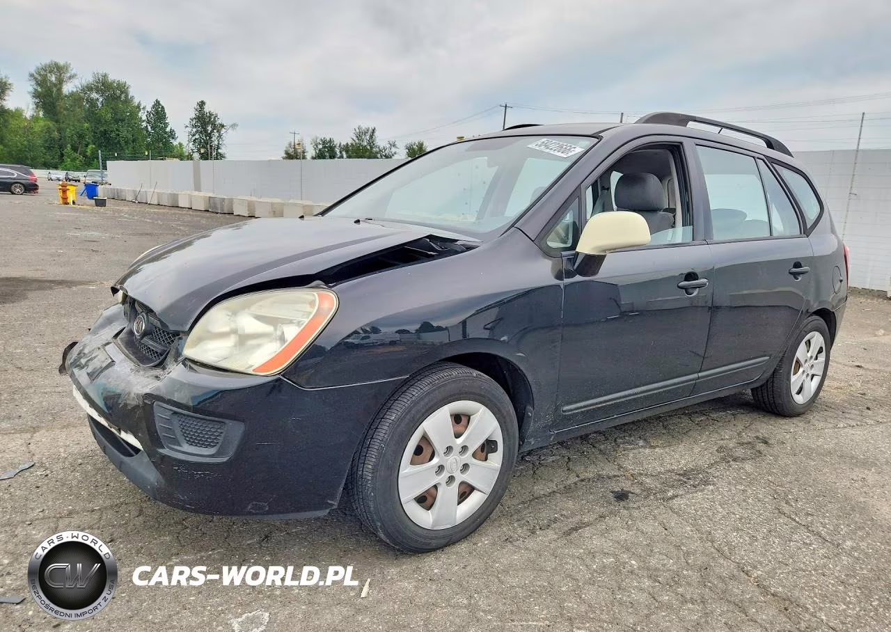 2009 Kia Rondo Base