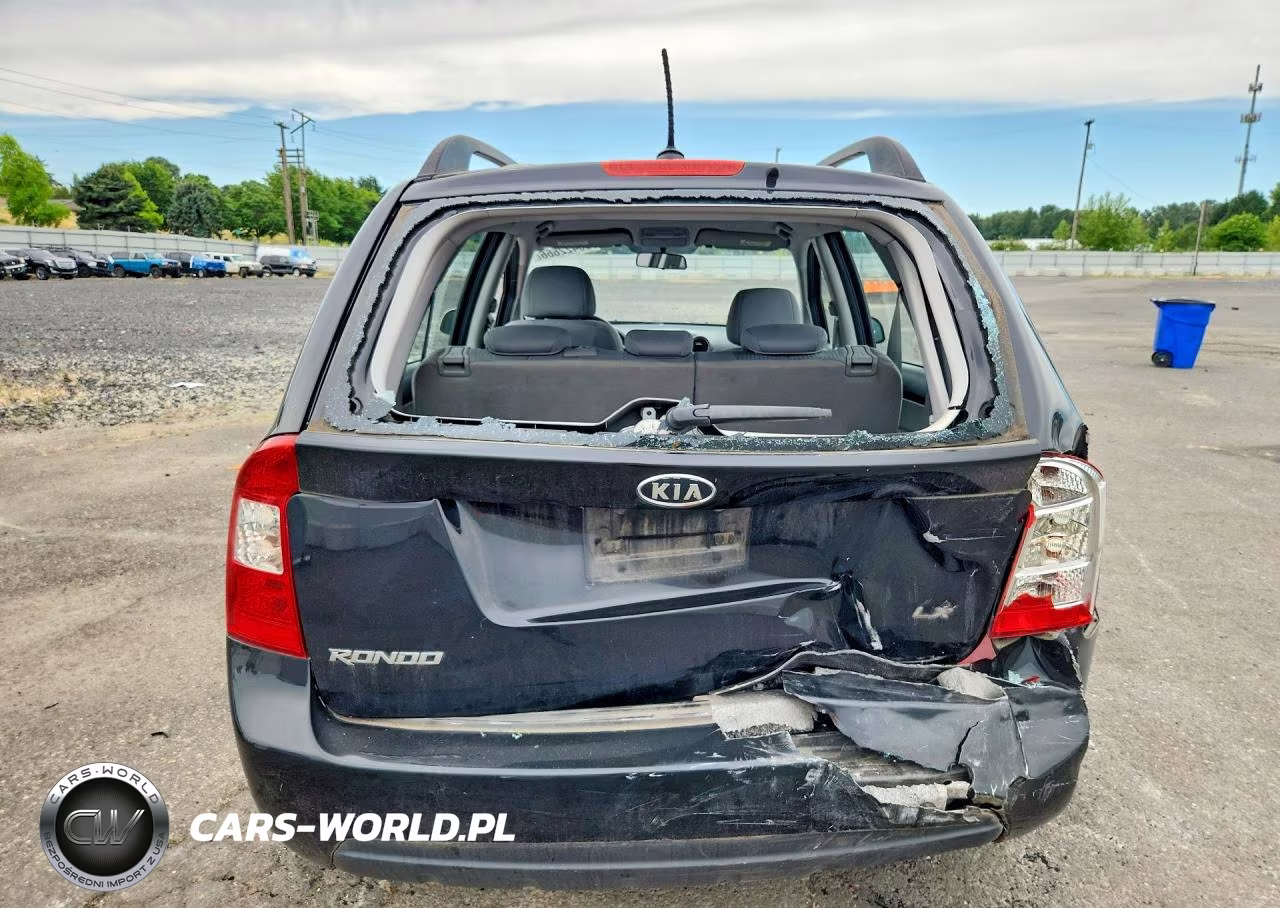 2009 Kia Rondo Base VIN:KNAFG529X97262477 - 6