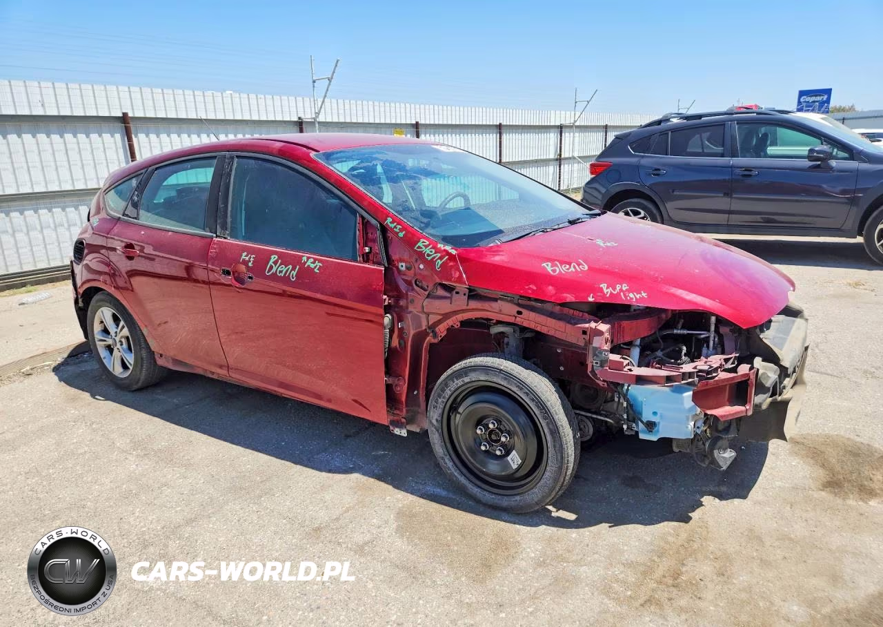 2013 Ford Focus Se VIN:1FADP3K27DL177930 - 4